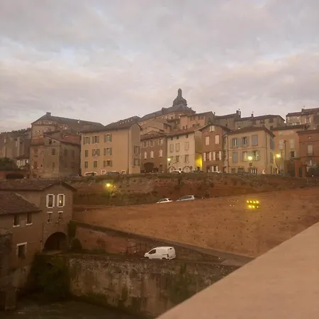 Maison De Au Bord Des Berges Du Tarn Villa
